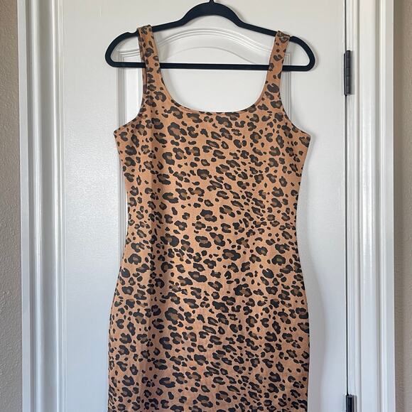 Large Forever 21 Women's Brown and Tan Dress Size Animal Print - Picture 1 of 5